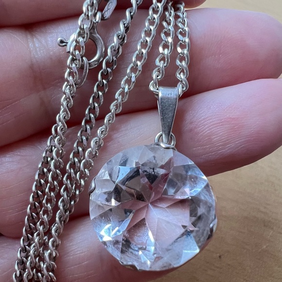 VINTAGE LARGE ROCK CRYSTAL COLORLESS WHITE QUARTZ PENDANT NECKLACE STERLING SLVR